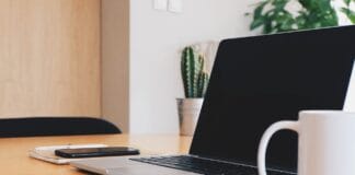 Laptop z ograniem AAA w chmurze – test MSI Cloudbook